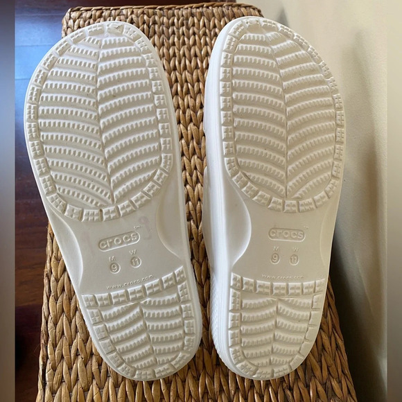 Crocs White Slides Unisex Comfort Sandals Men 9 Women 11 - Picture 3 of 5